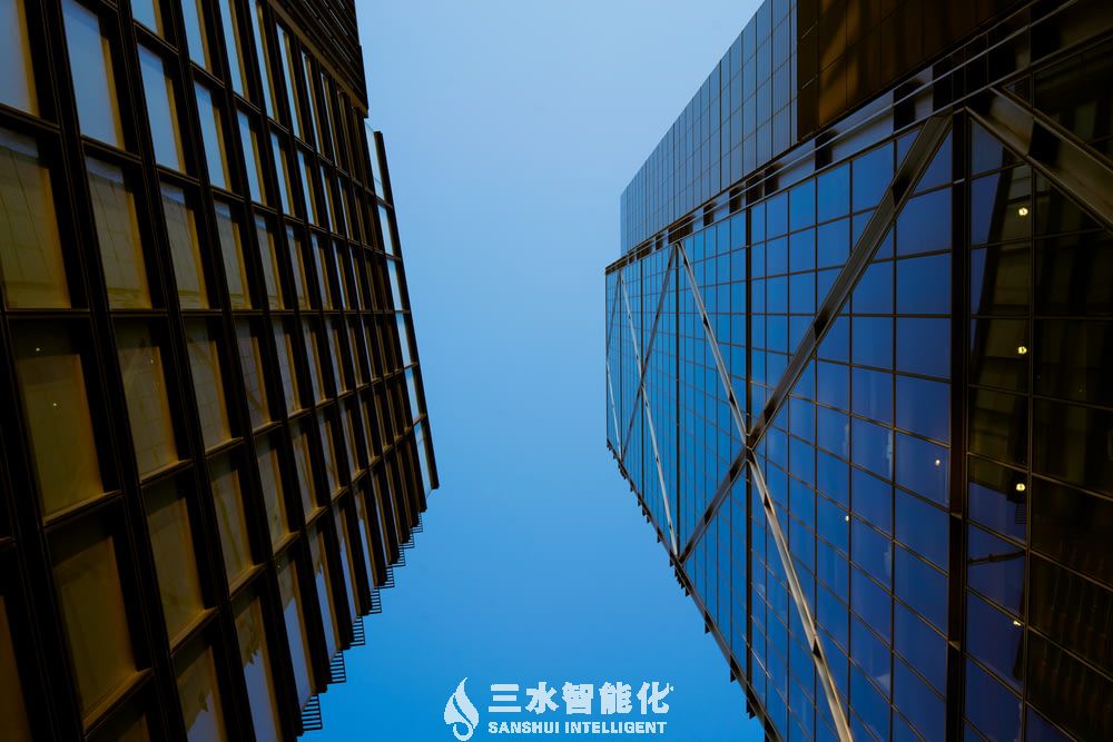 建筑能耗监测系统8大功能助力建筑能耗全维度管理(下)(图1) low angle photography of high rise buildings (1).jpg